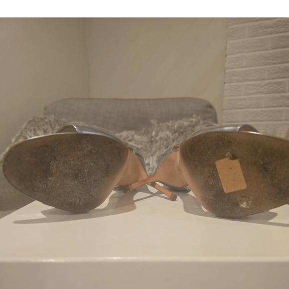 Manolo Blahnik Metallic Silver Heels - Picture 7 of 7